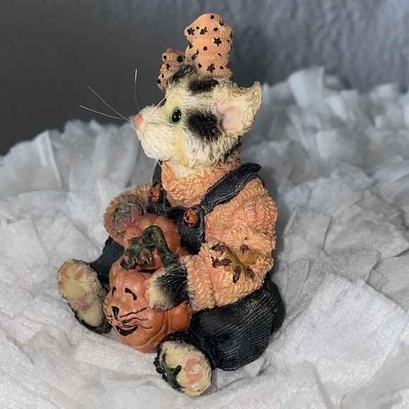 Boyd's Bears & Friends Purrstone Collection Halloween Kitty Cat O'Lantern Figure - Picture 3 of 7
